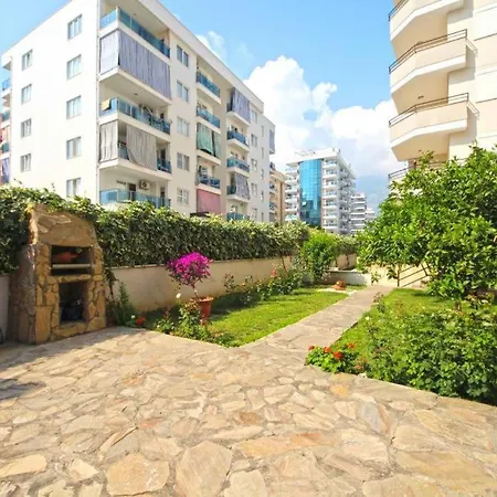 Просторная Квартира С Бассейном Appartement *